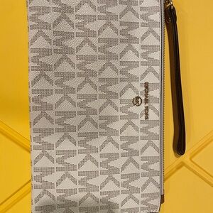 Michael Kors Cream and Gold Wristlet